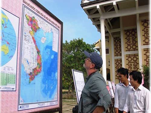 Triển lãm tư liệu về Hoàng Sa, Trường Sa ở trong và ngoài nước
